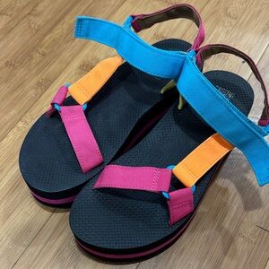 Wild Fable Multicolor Strap Sandals